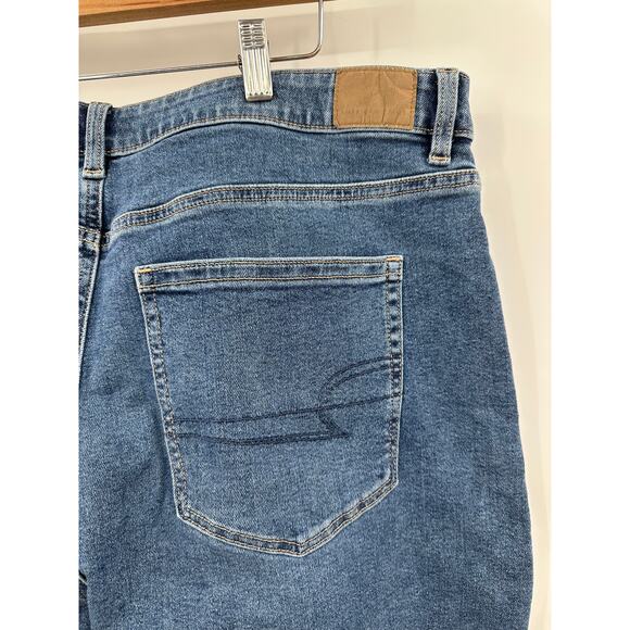 American Eagle Stretch Mom Jean Solid Blue Stretch Denim Size 18 Regular - Picture 5 of 12